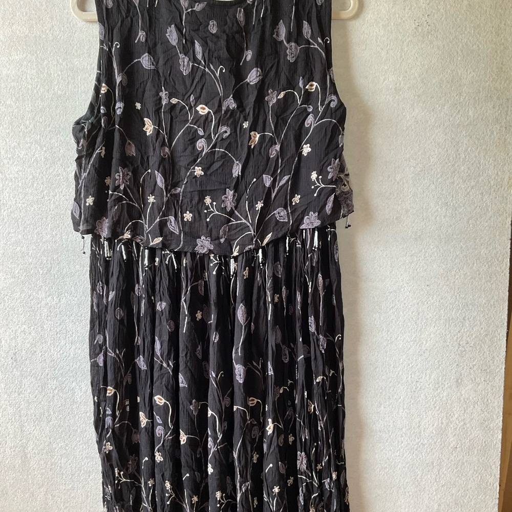 MPH Black Floral Maxi Dress. Size M. - Picture 6 of 9